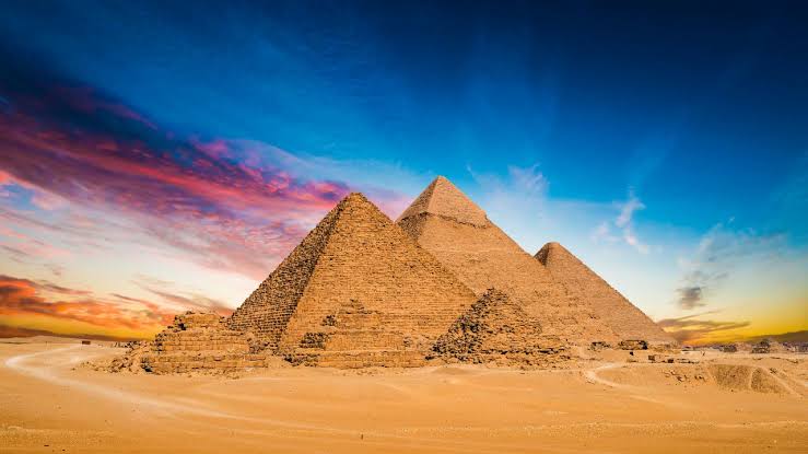 How Were the Pyramids Built? The Theories, Rated by the Evidence