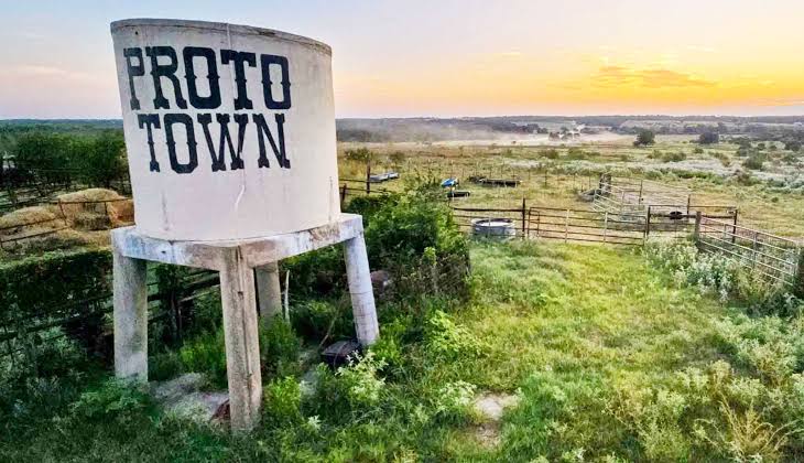 Proto town